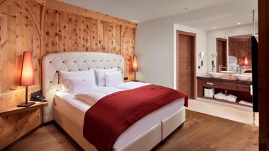 Das Schlafzimmer mit Doppelbett der Suite Fugger Noblesse